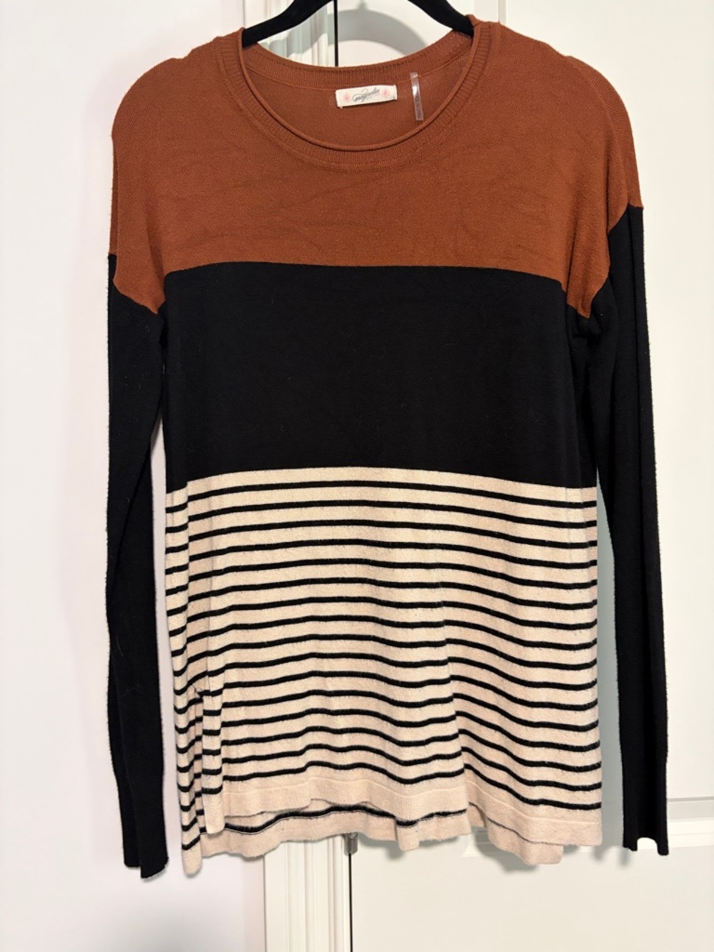 Magnolia Colorblock Crewneck Sweater in Rust, Black & Cream
